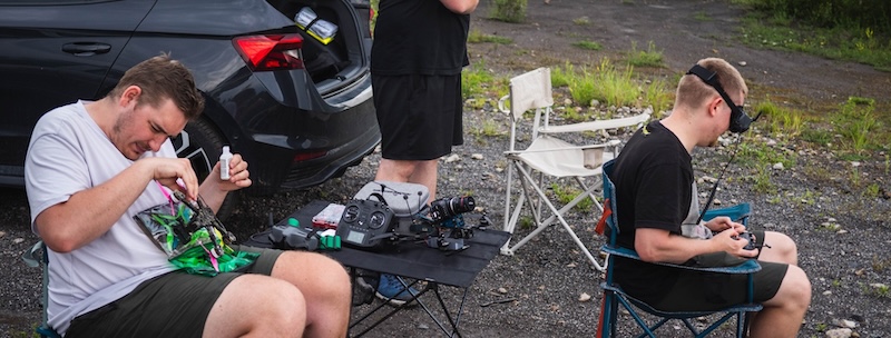 freestyle FPV event banner do clanku